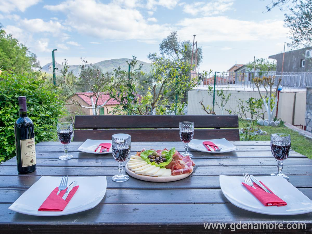 Apartmani Filipovic, privatni smeštaj u mestu Buljarica, Crna Gora - MLM_3474
