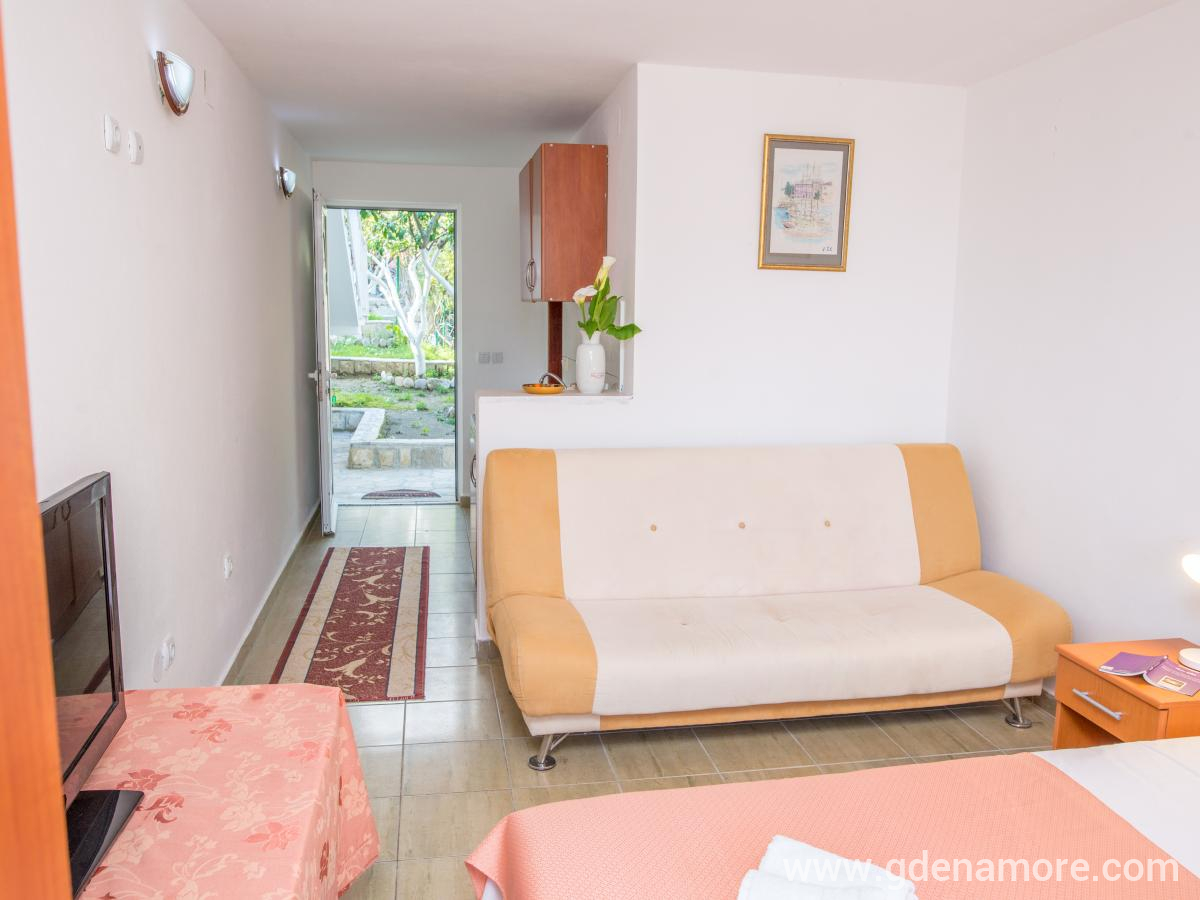 Apartmani Filipovic, privatni smeštaj u mestu Buljarica, Crna Gora - MLM_3498