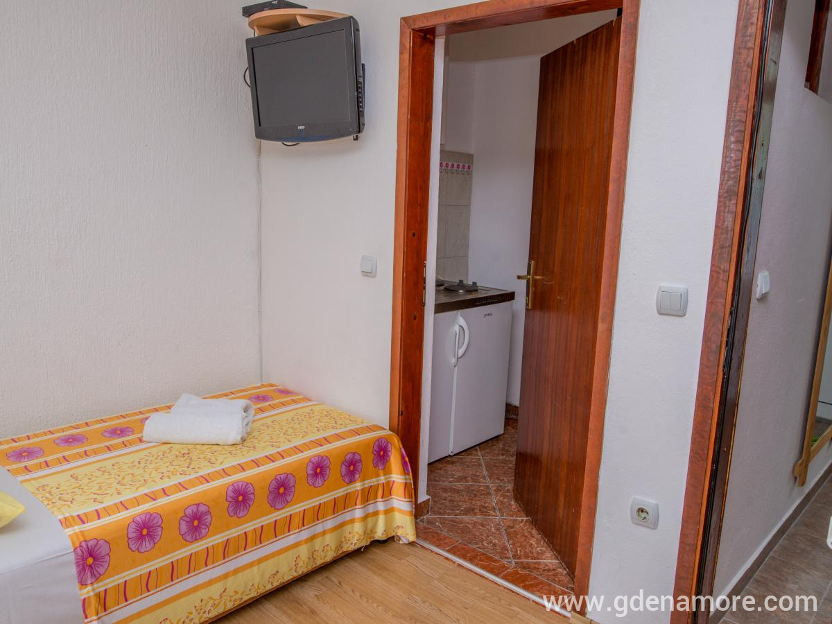 Apartmani Filipovic, privatni smeštaj u mestu Buljarica, Crna Gora - MLM_3544